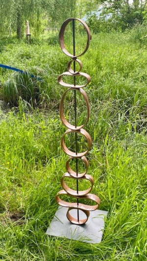 Yvette Freson - Totem - lichtlijn (Ceramic)